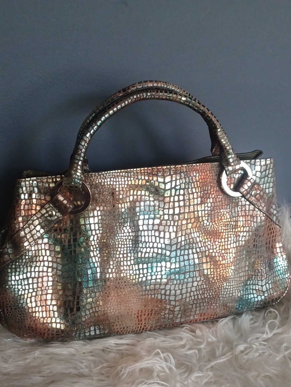 HYPE Y2K  Beautiful Chameleon Handbag